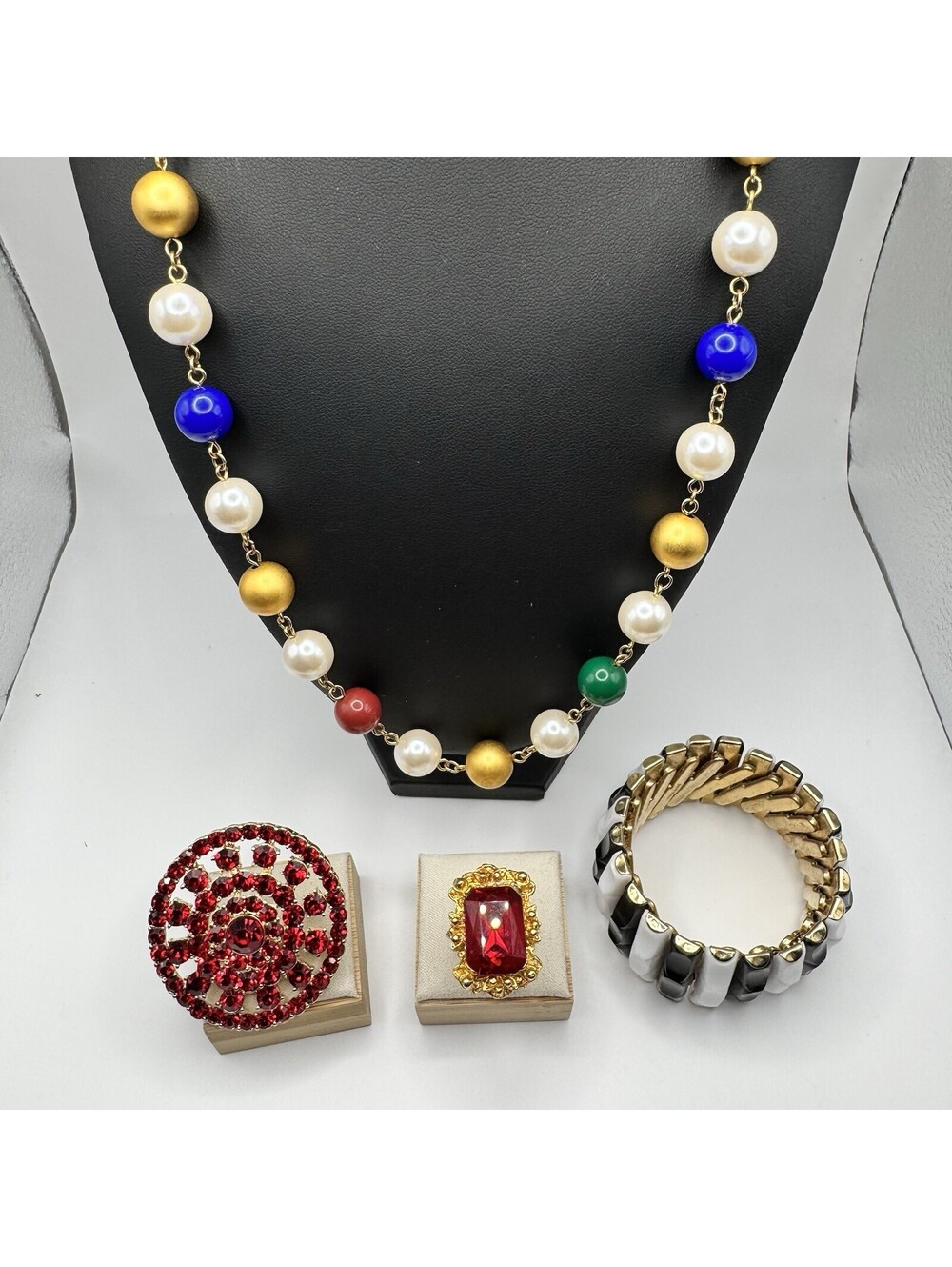 VTG Classy & Bold Jewelry 4Pc Lot Some Signed Monet Brooch Napier Necklace